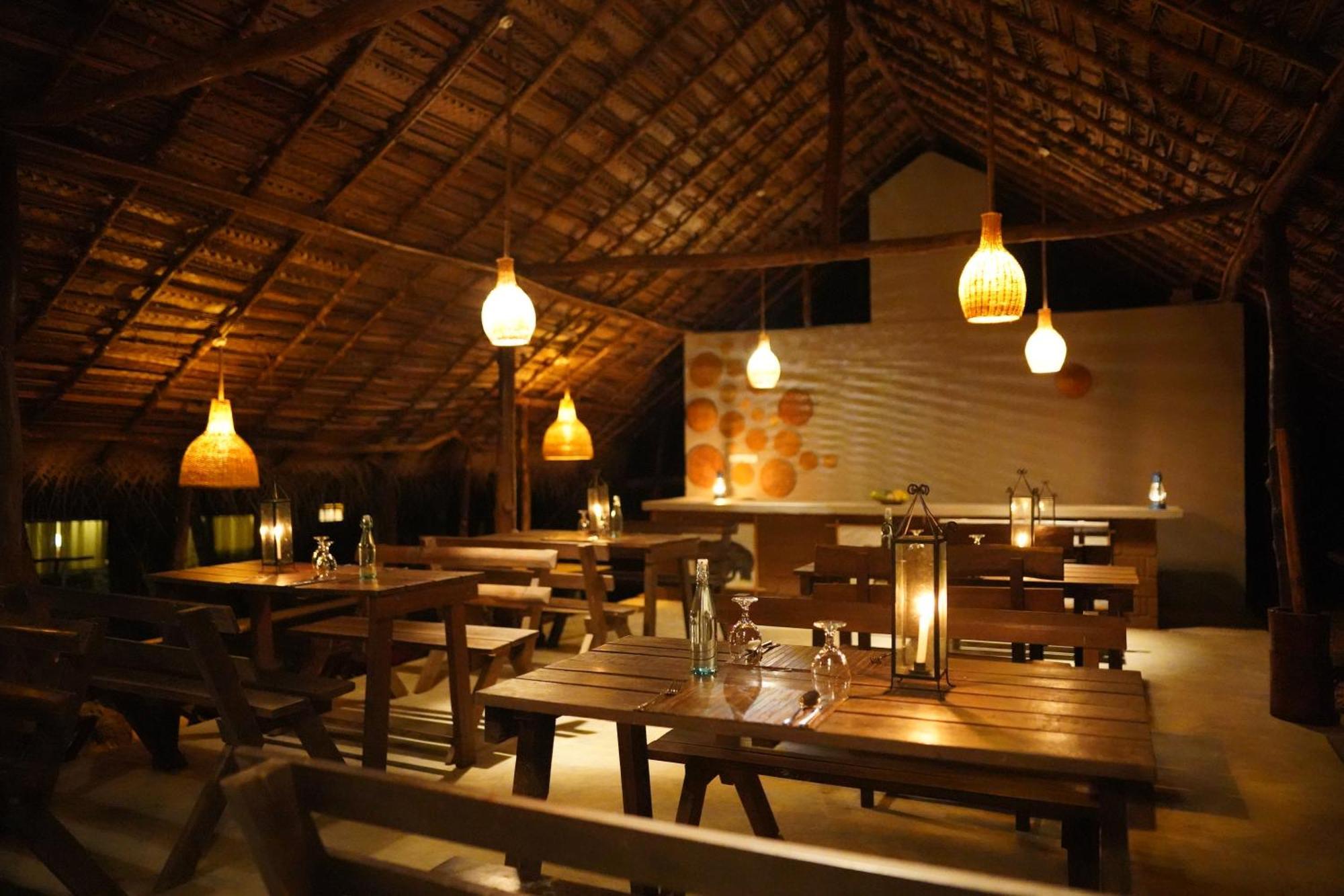 River Glamping By Gaga Bees อุดาวาลาเว ภายนอก รูปภาพ