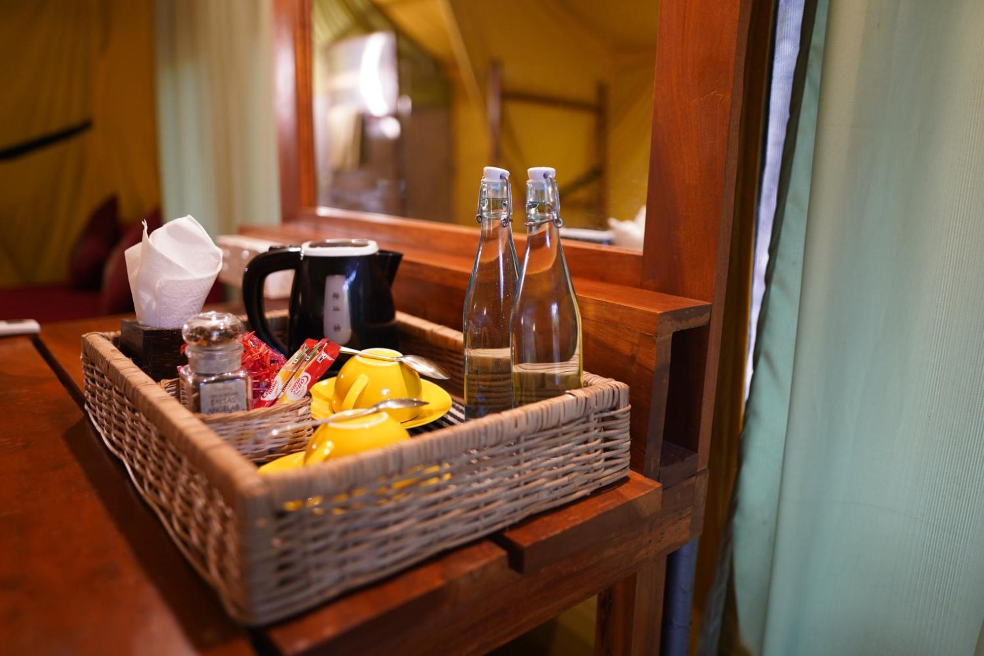 River Glamping By Gaga Bees อุดาวาลาเว ภายนอก รูปภาพ