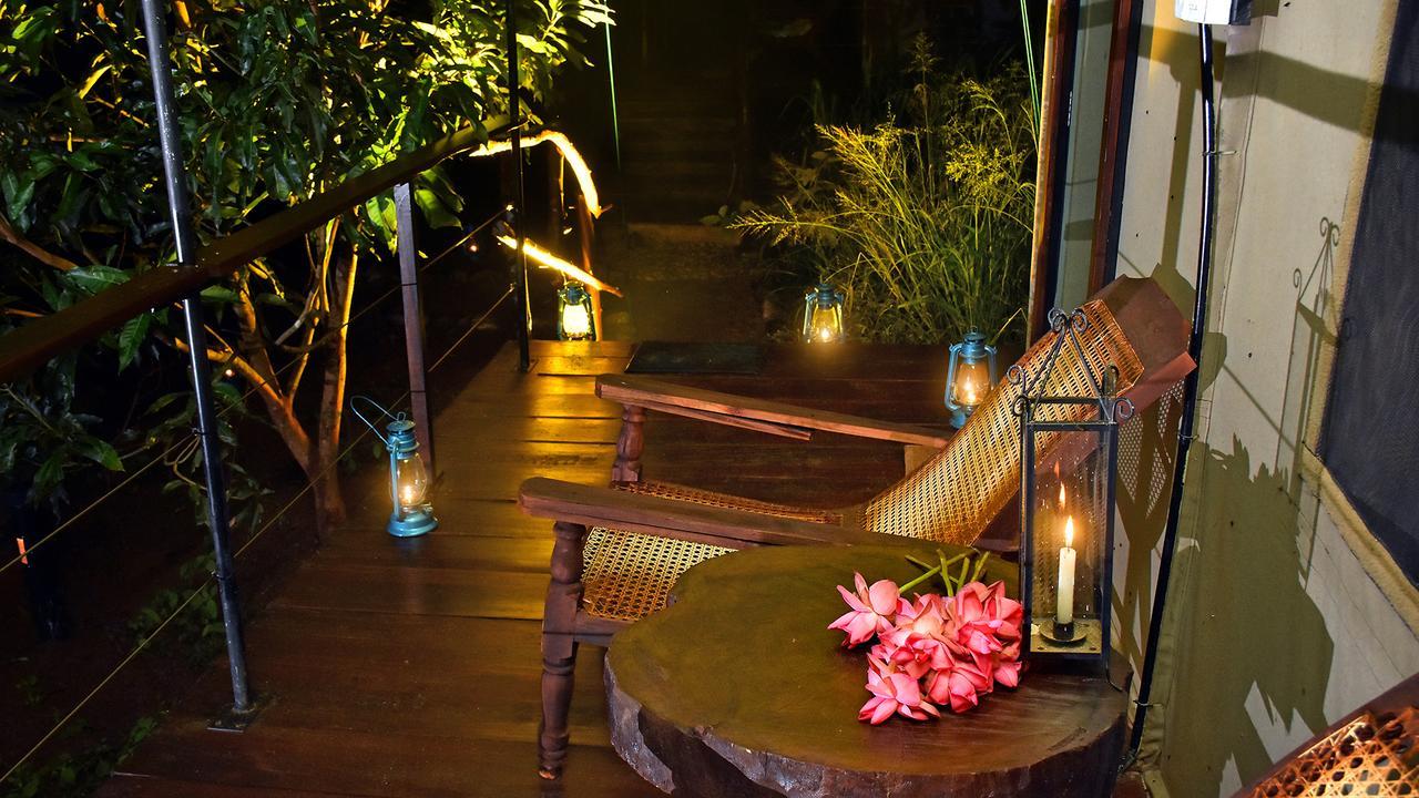 River Glamping By Gaga Bees อุดาวาลาเว ภายนอก รูปภาพ
